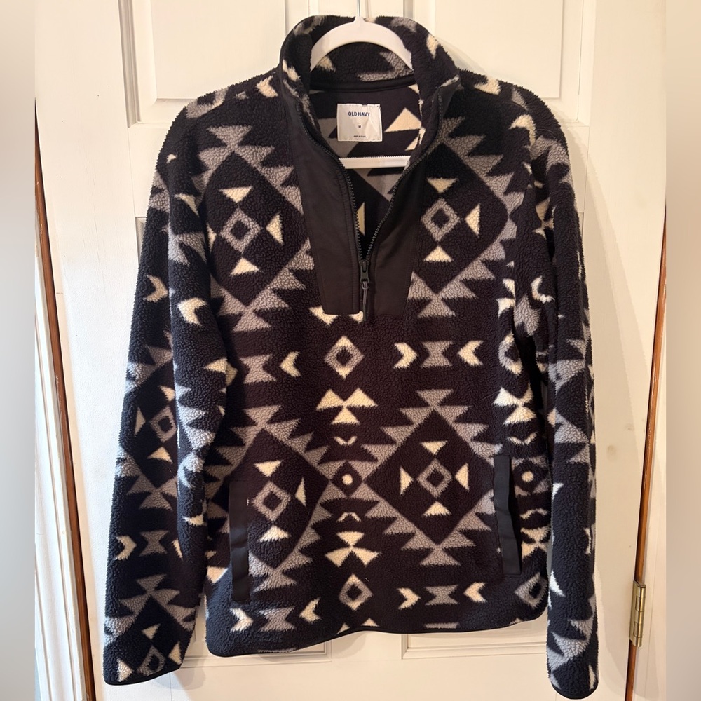 Old Navy Men's Cozy Sherpa Half-Zip Mock-Neck Fleece Pullover in an Aztec print
